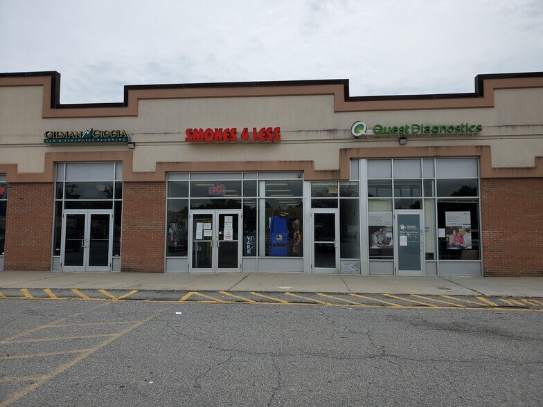 More Photos Of 982-986 Main St, Fishkill Unknown For Lease