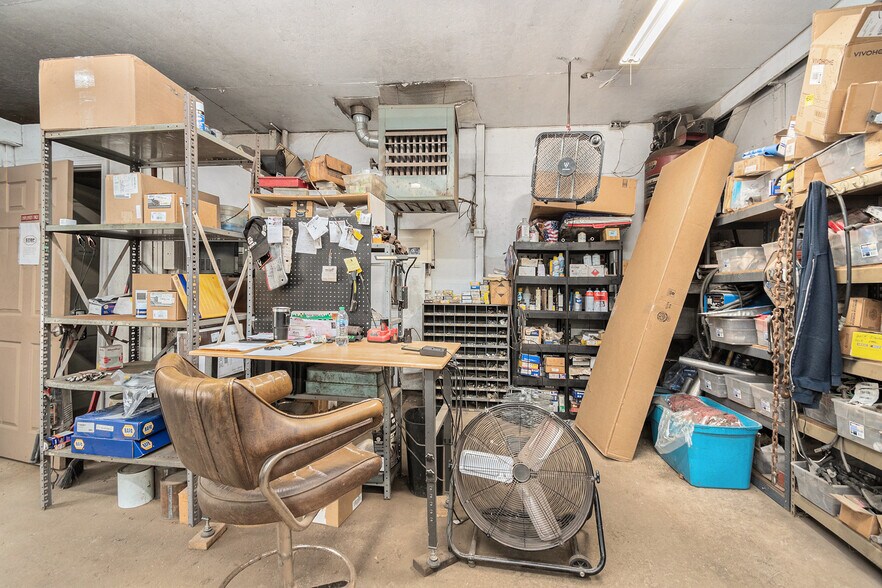 More Photos Of 5557 N Red Oak Rd, Lewiston Specialty For Sale