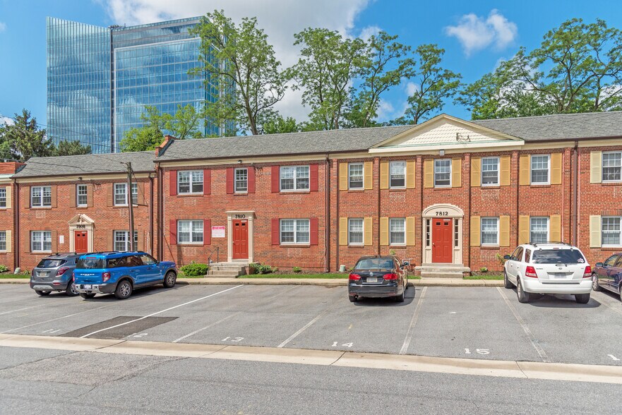 More Photos Of 7806-7820 Tilbury St, Bethesda Apartments For Sale