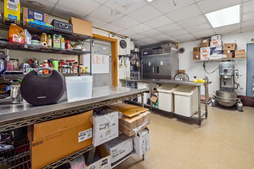 More Photos Of 270 E Northampton St, Bath Restaurant For Sale