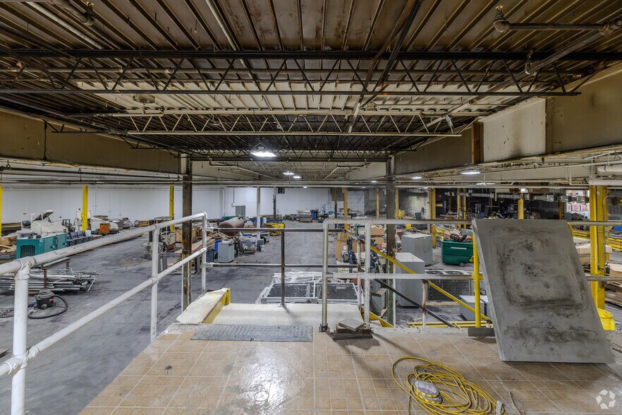More Photos Of 4480 N 124th St, Milwaukee Manufacturing For Sale