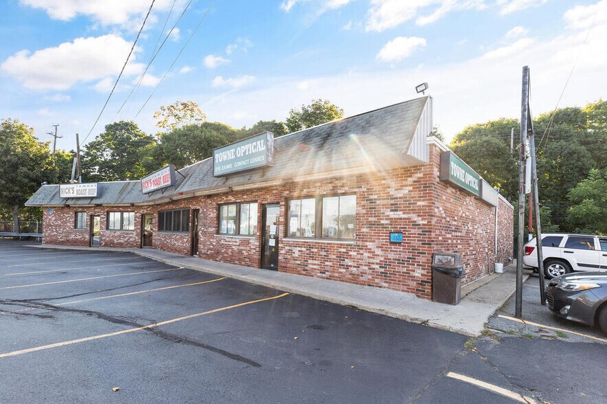 More Photos Of 139 Dodge St, Beverly Storefront For Sale