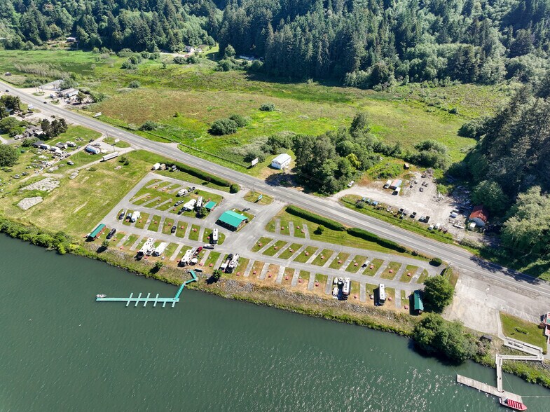 More Photos Of 17581 US Highway 101 N, Klamath Trailer Camper Park For Sale