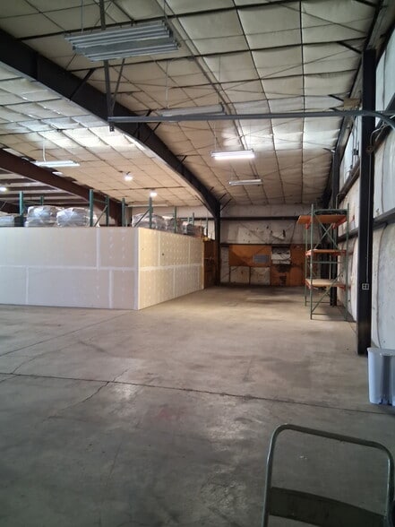 More Photos Of 3110 W Broadway St, Missoula Distribution For Sale