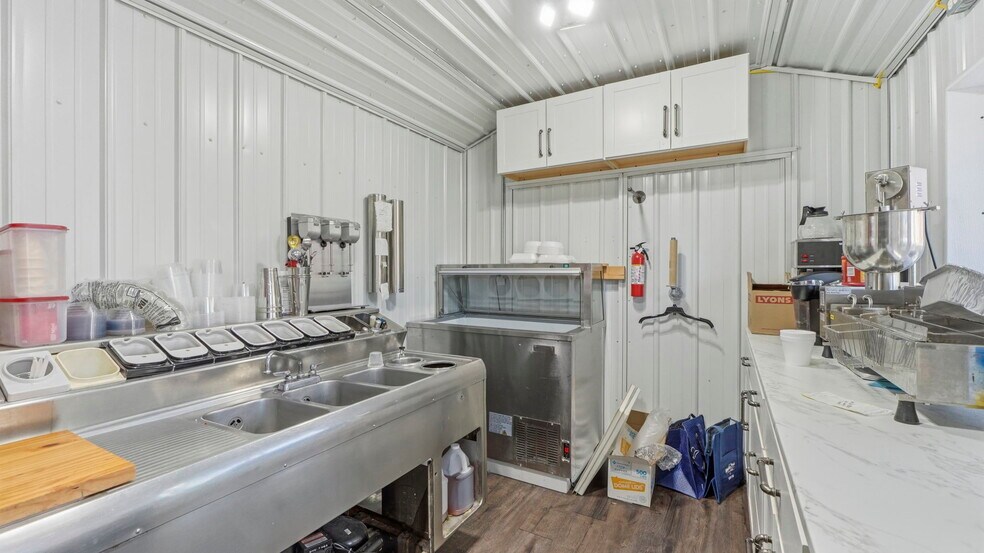 More Photos Of 109 Center St, Larwill Restaurant For Sale