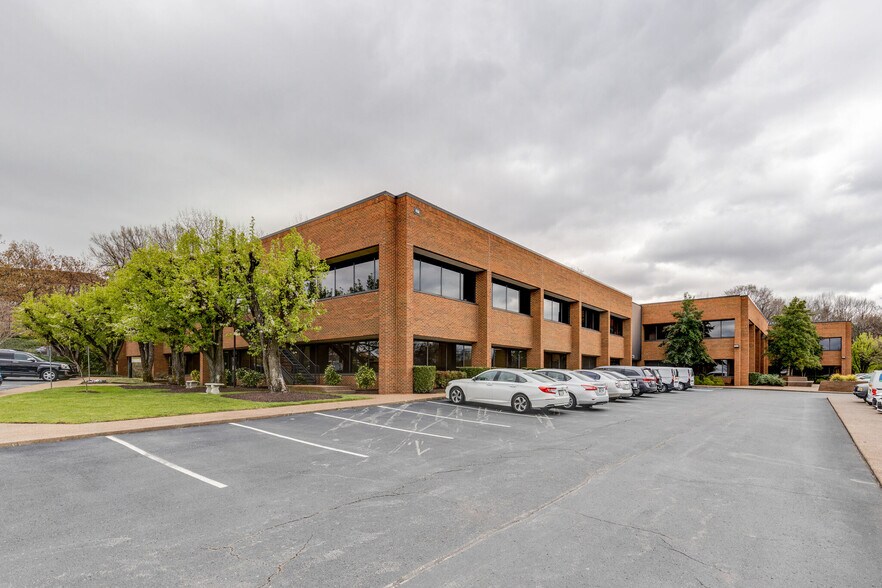 Primary Photo Of 301 S Perimeter Park Dr, Nashville Office For Lease