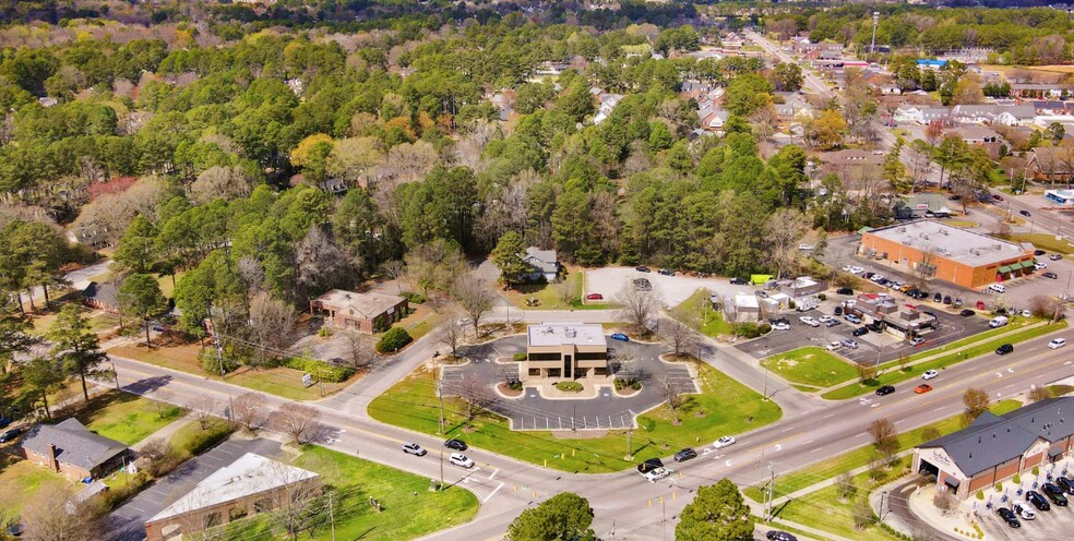 More Photos Of 200 Forest Hills Rd W, Wilson Bank For Sale