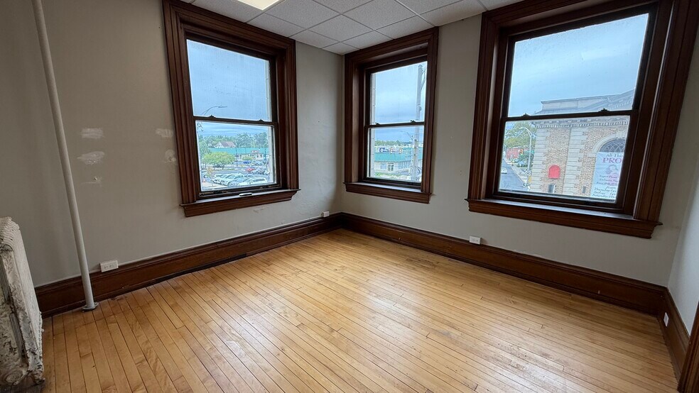 More Photos Of 242-248 W Broad St, Quakertown Office For Sale
