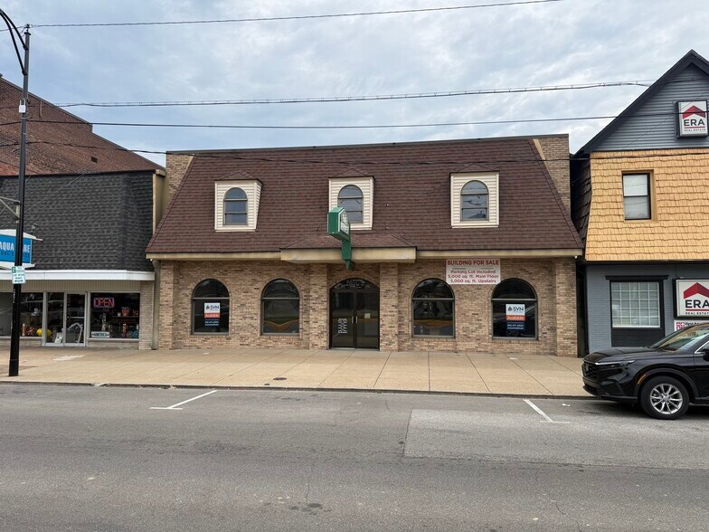 More Photos Of 2225 W Franklin St, Evansville Storefront For Sale