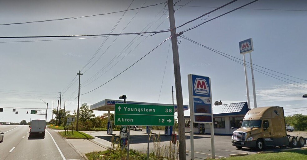 More Photos Of 4397 State Route 43, Kent Convenience Store For Lease