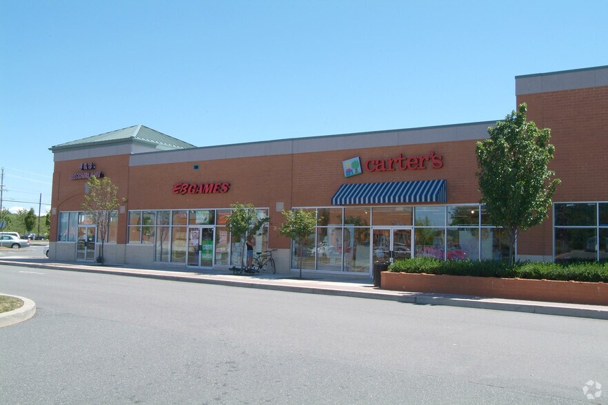 More Photos Of 272-276 US Highway 202/31, Flemington Unknown For Lease