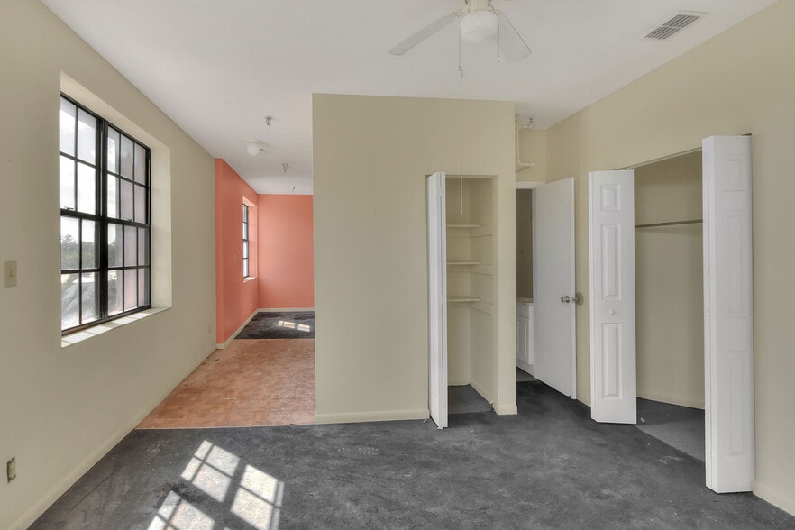 More Photos Of 206 Pilaklakaha Ave, Auburndale Apartments For Sale
