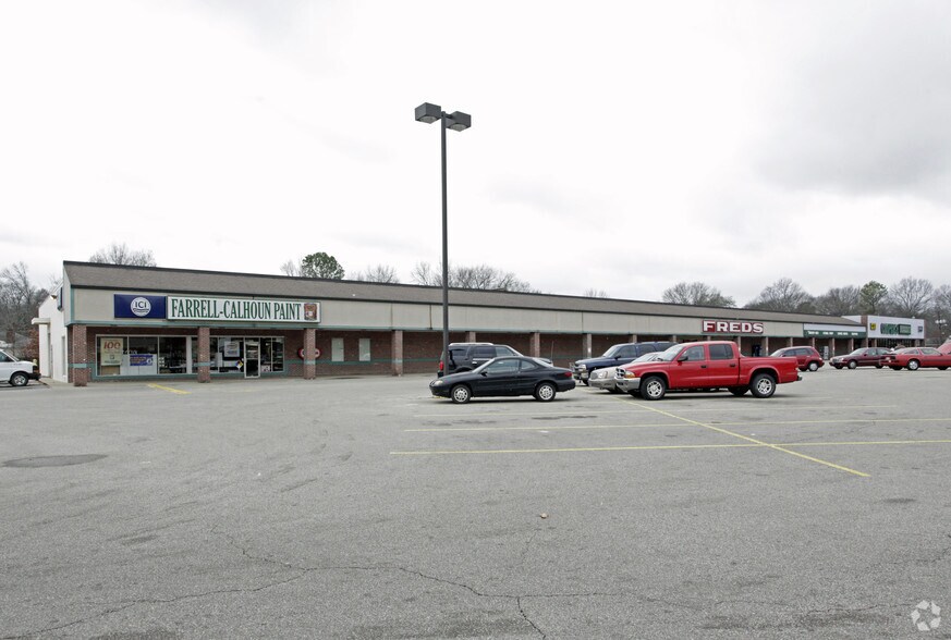 Primary Photo Of 4571-4601 Quince Rd, Memphis General Retail For Lease