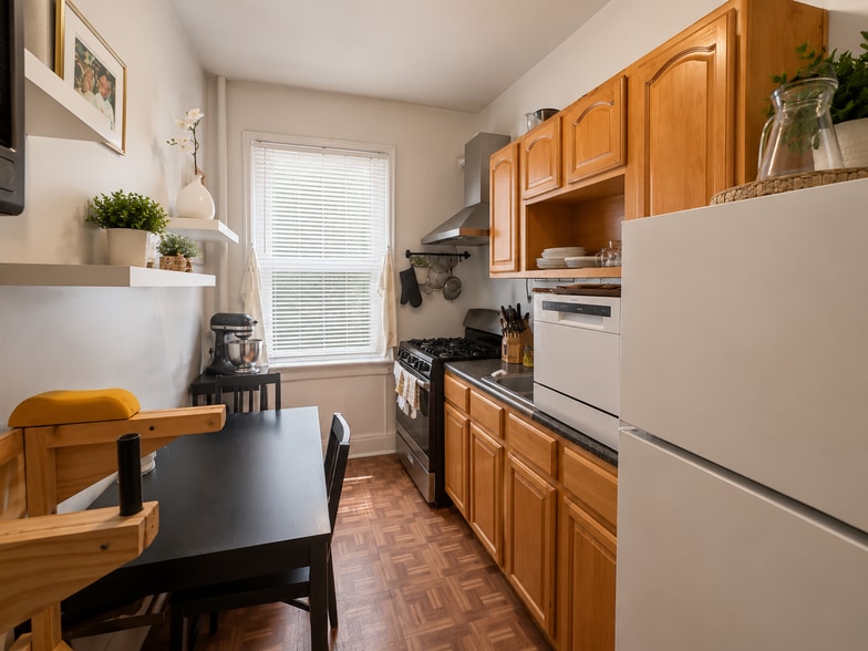 More Photos Of 47-44 44th St, Flushing Apartments For Sale