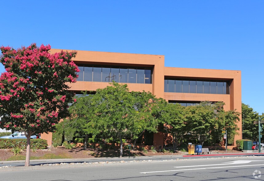 More Photos Of 1777 N California Blvd, Walnut Creek Coworking Space