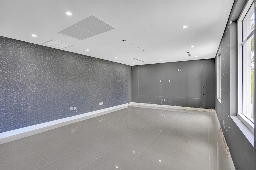 More Photos Of 15620 SW 29th St, Miramar Medical For Sale