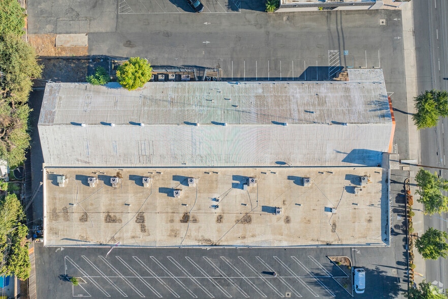 More Photos Of 1021 McHenry Ave, Modesto General Retail For Sale