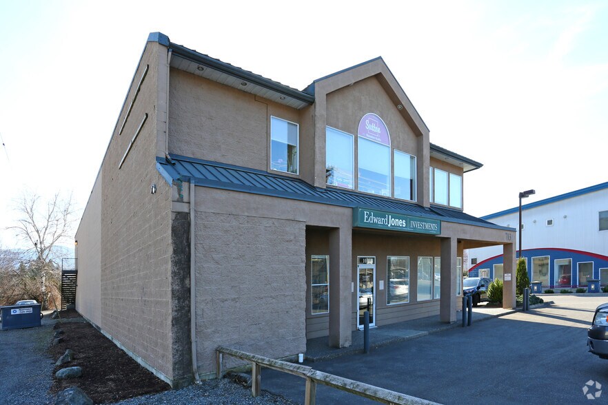 More Photos Of 7134 Vedder Rd, Chilliwack Office For Lease