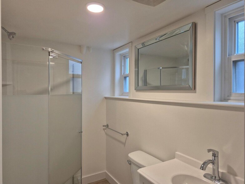 More Photos Of 1491 Government St, Penticton Apartments For Sale