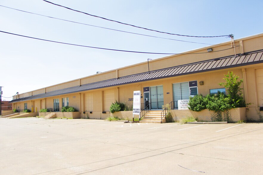 More Photos Of 2651-2675 Manana Dr, Dallas Warehouse For Sale