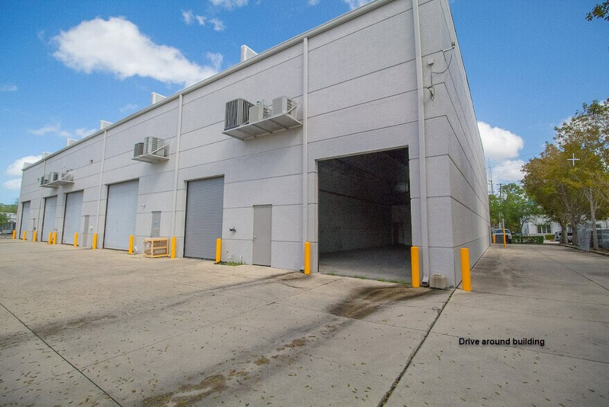 More Photos Of 10951 Harmony Park Dr, Bonita Springs Warehouse For Sale