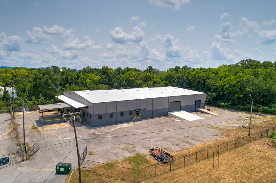 More Photos Of 200 4th St W, Birmingham Warehouse For Sale