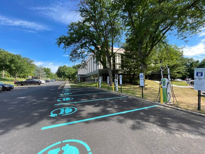 More Photos Of 299 Cherry Hill Rd, Parsippany Medical For Lease