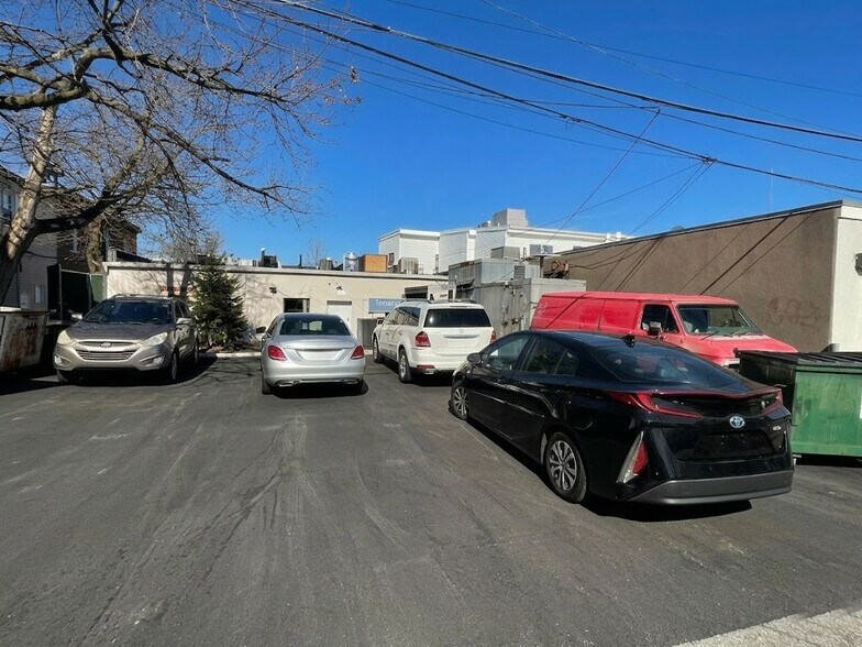 More Photos Of 22-24 Washington St, Tenafly Storefront Retail Office For Lease