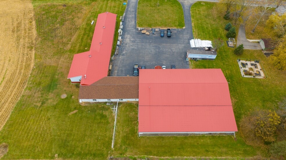 More Photos Of 12630 Walnut Creek Pike, Ashville Warehouse For Lease