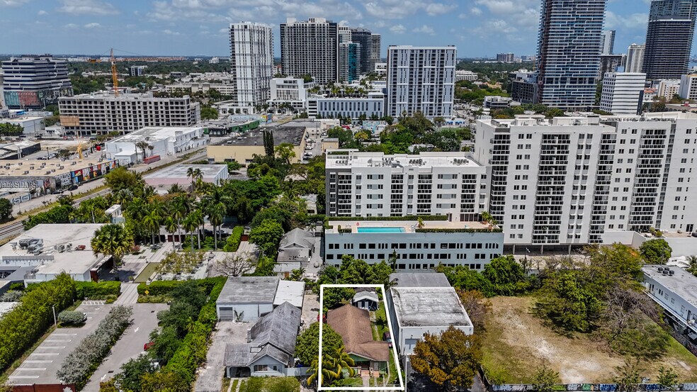 Primary Photo Of 133 NE 24th St, Miami Land For Sale