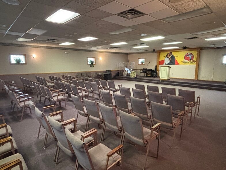 More Photos Of 11250 Hayes St, Detroit Religious Facility For Sale