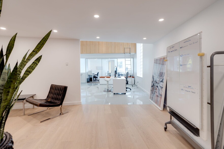 More Photos Of 115 Walnut Ave, Toronto Office For Sale