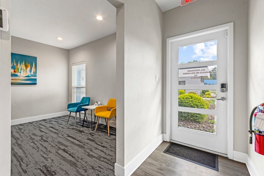 More Photos Of 2720 NW 6th St, Gainesville Medical For Lease