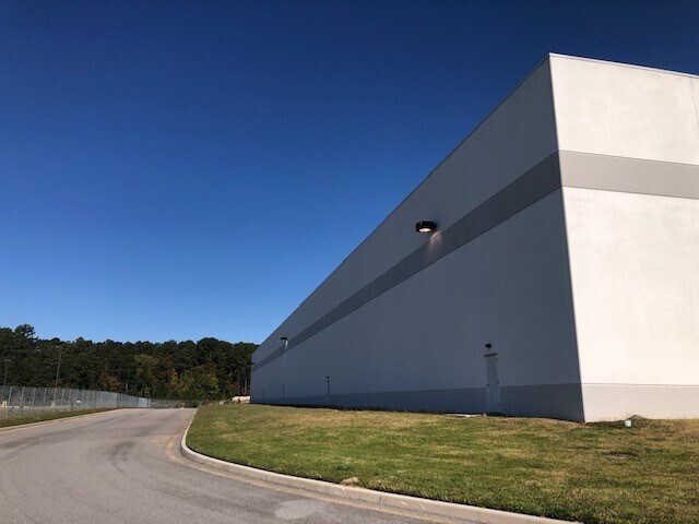 More Photos Of 1010 CenterPoint Dr, Suffolk Distribution For Lease