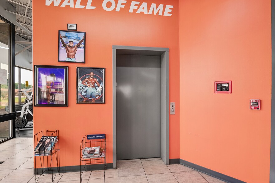 More Photos Of 3634 Austin Peay Hwy, Memphis Medical For Lease