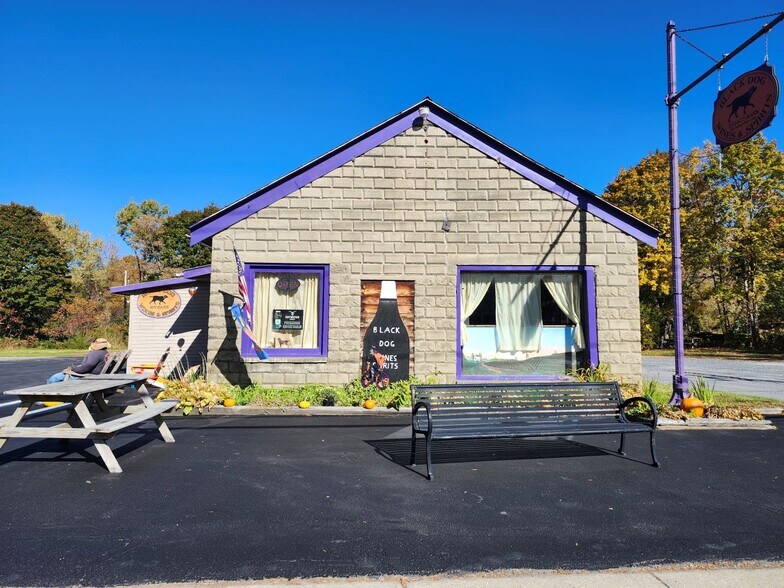 More Photos Of 98 W Main St, Cambridge Storefront Retail Office For Sale