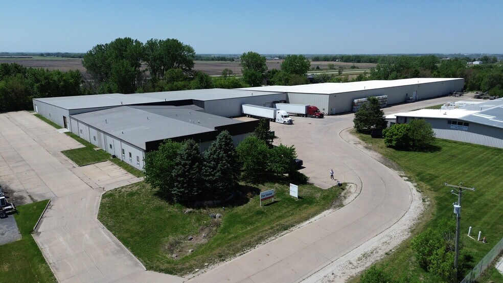 More Photos Of 26378 289th Pl, Adel Manufacturing For Sale