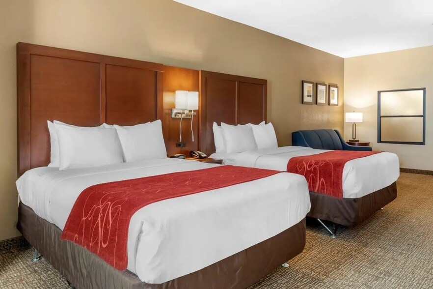 More Photos Of 2571 Fisher Blvd, Barstow Hotel For Sale