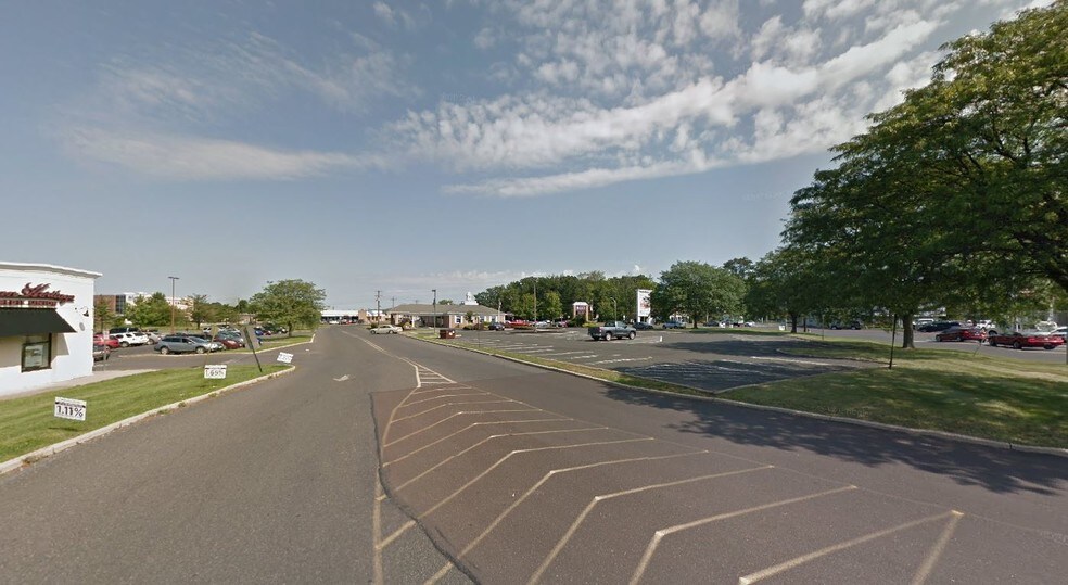 More Photos Of 238-240 S West End Blvd, Quakertown Land For Lease