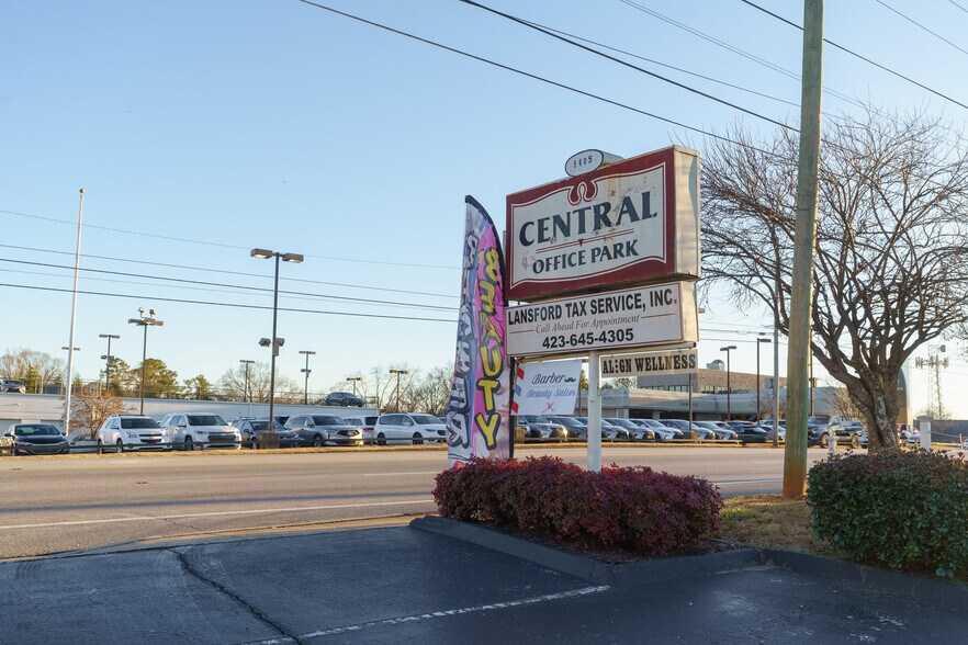 More Photos Of 5803-5805 Lee Hwy, Chattanooga Medical For Sale