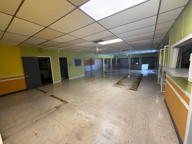 More Photos Of 2916 S Washington Ave, Titusville Freestanding For Sale