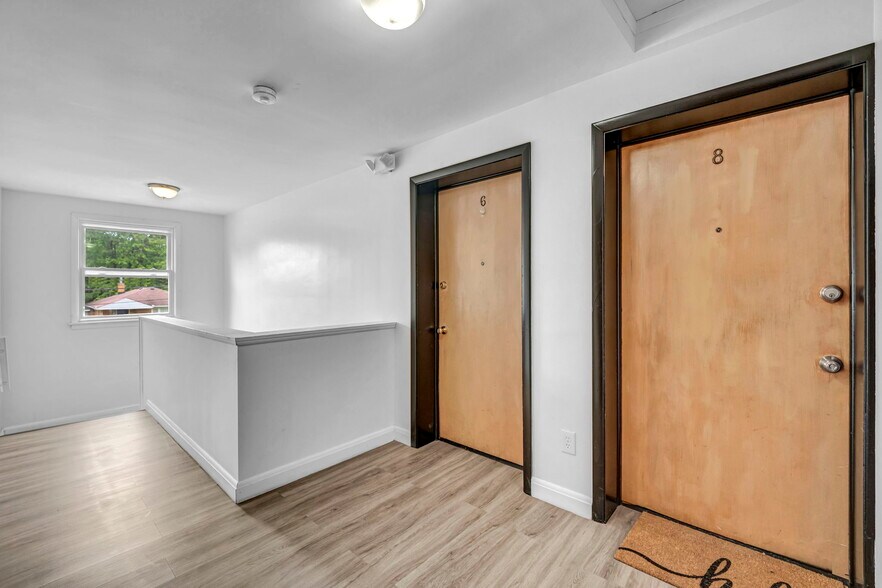 More Photos Of 885 S Green Rd, Cleveland Apartments For Sale