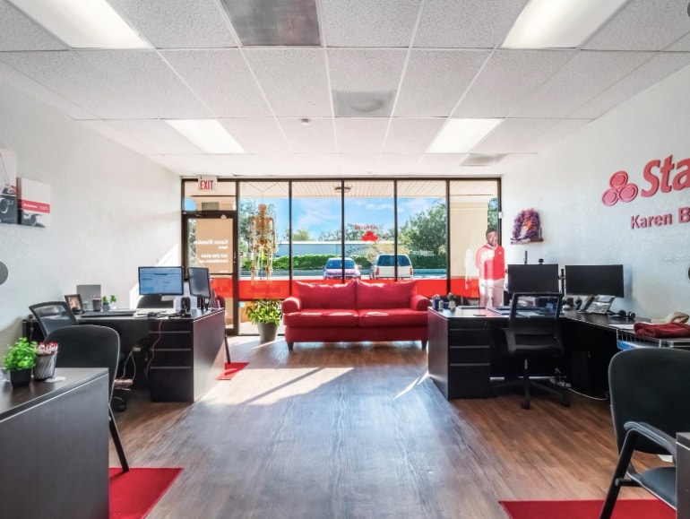 More Photos Of 3800-3822 Edgewater Dr, Orlando Unknown For Lease