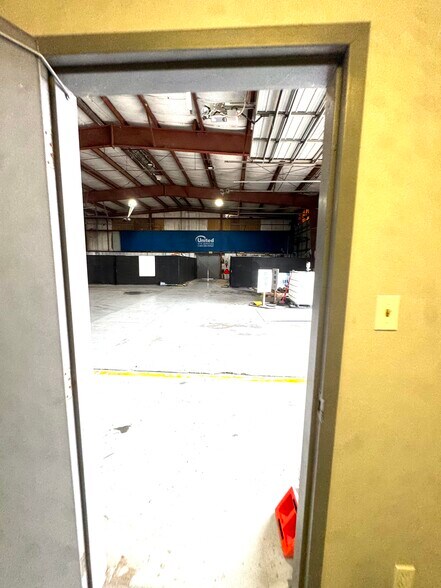 More Photos Of 204 Engineers Rd, Belle Chasse Warehouse For Lease