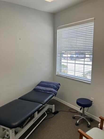 More Photos Of 2527 Windguard Cir, Wesley Chapel Office For Lease