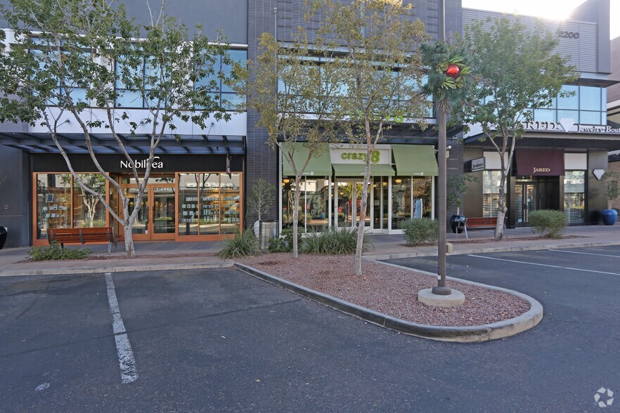 More Photos Of 2200 E Williams Field Rd, Gilbert Storefront Retail Office For Lease