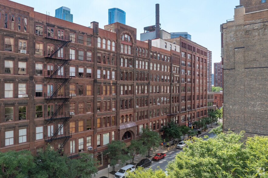 More Photos Of 727 S Dearborn St, Chicago Apartments For Sale