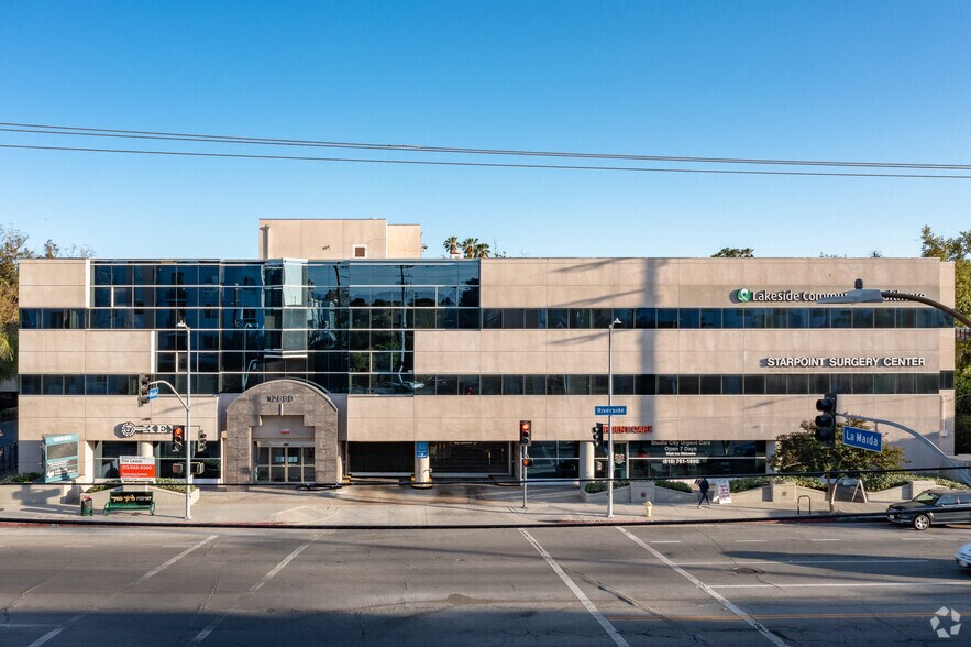 More Photos Of 12660 Riverside Dr, Valley Village Medical For Lease