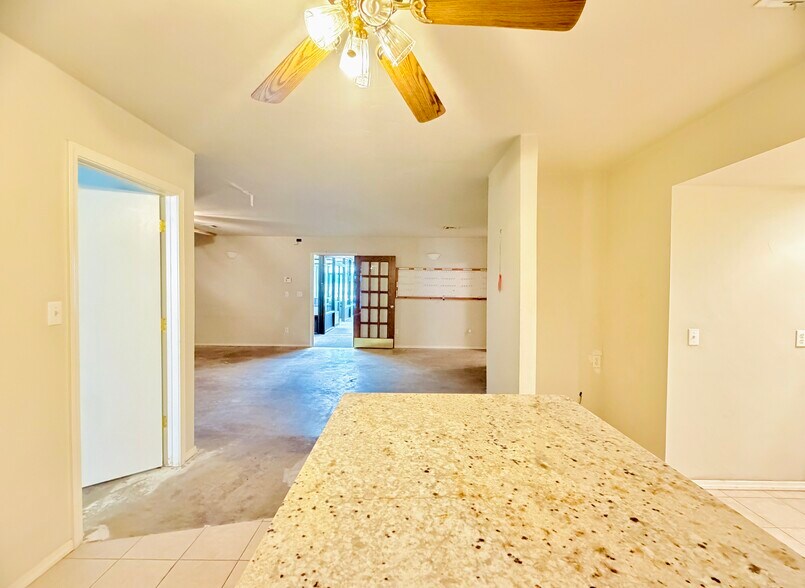 More Photos Of 3601 N Van Buren Byp, Enid Freestanding For Lease