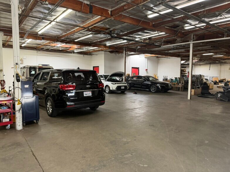 More Photos Of 1238-1254 E Cypress St, Covina Distribution For Lease